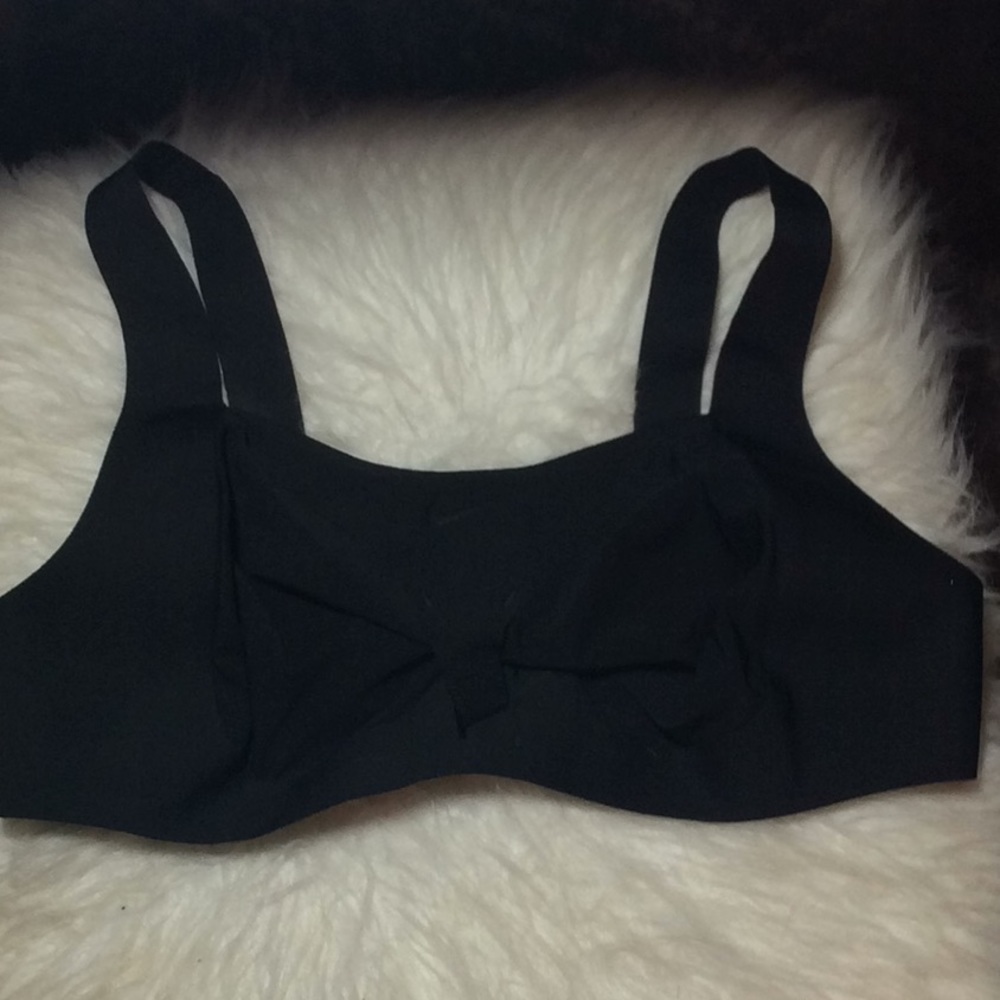 Sports bra